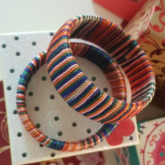 Bangles multicolored with thread work - Picture 4 of 4
